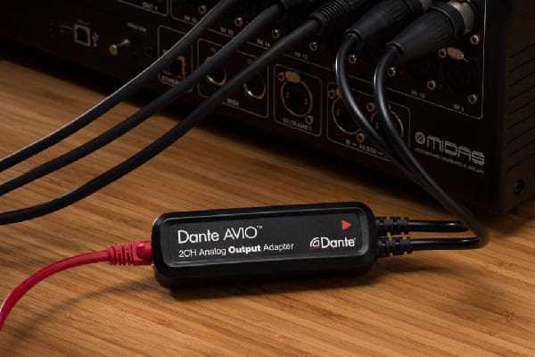 Audinate venta de adaptadores de salida analógica
